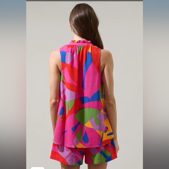 SugarLips Soleil Abstract Miley Sleeveless Blouse & Wave High Waisted Shorts Set - Picture 2 of 10